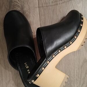 Steve Madden Black and Tan Mules with Gold Studs